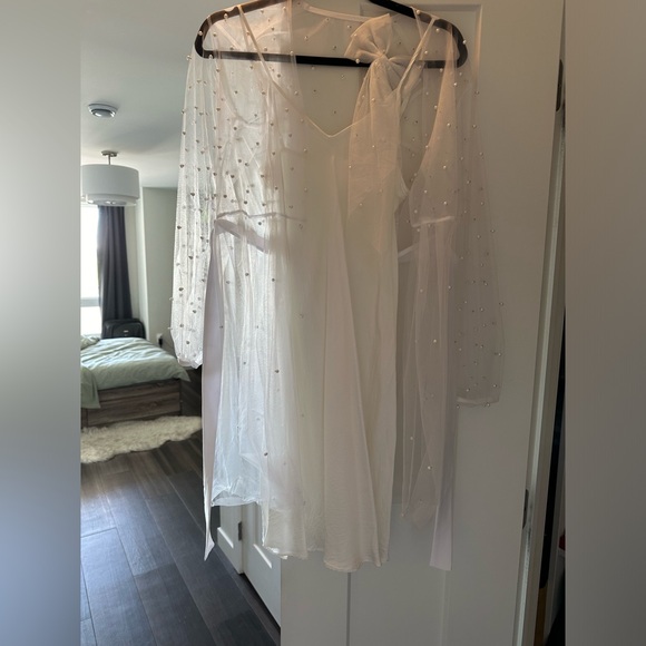 Bridal getting ready set! - Picture 2 of 2